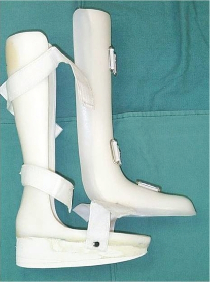 Clinical photo of the Charcot Restraint Orthotic Walker | Open-i